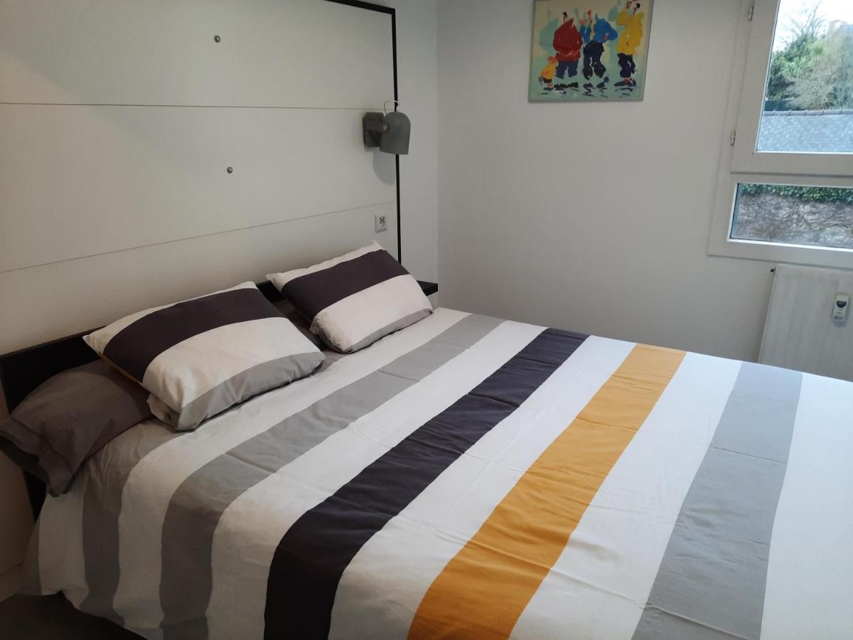 La Poterie - Appartement Avec Balcon Et Parking Prive 坎佩尔 外观 照片