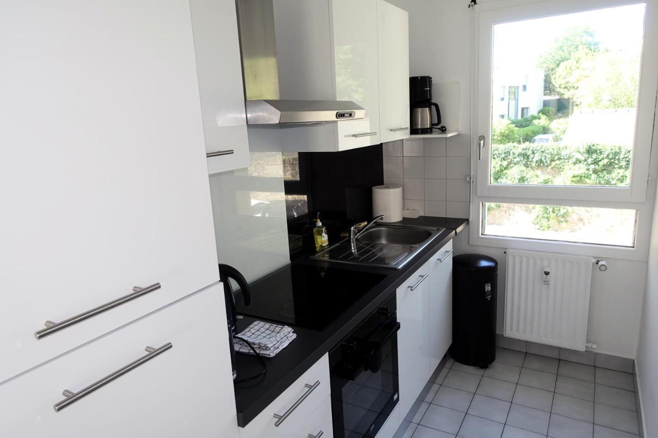La Poterie - Appartement Avec Balcon Et Parking Prive 坎佩尔 外观 照片